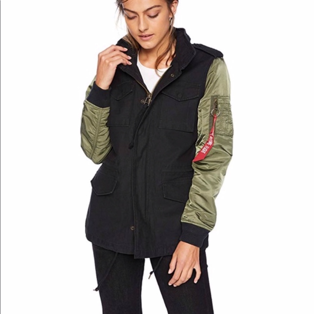 NWT women’s size small Alpha Industries Fusion Field Jacket Black/Sage